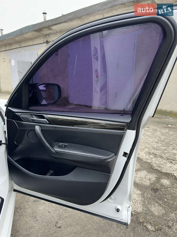 Внедорожник / Кроссовер BMW X3 2011 в Нетешине