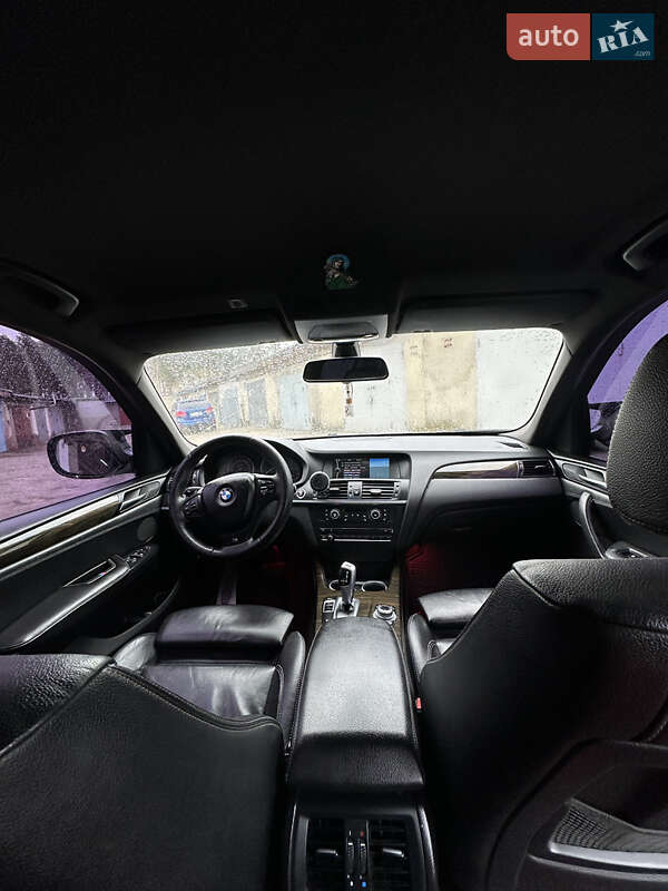 Внедорожник / Кроссовер BMW X3 2011 в Нетешине