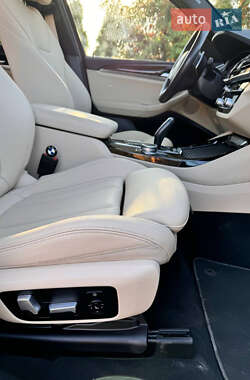 Внедорожник / Кроссовер BMW X3 2020 в 