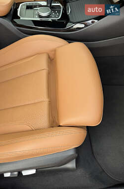 Внедорожник / Кроссовер BMW X3 2021 в 