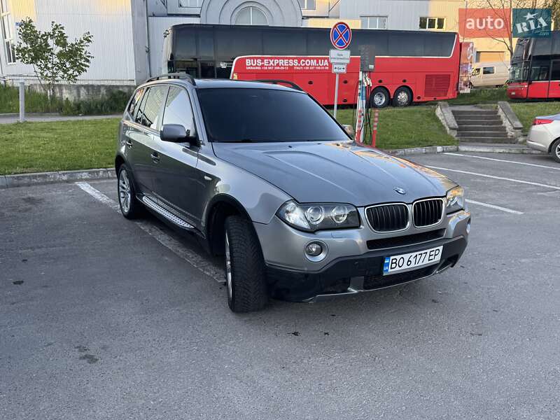 Внедорожник / Кроссовер BMW X3 2008 в 