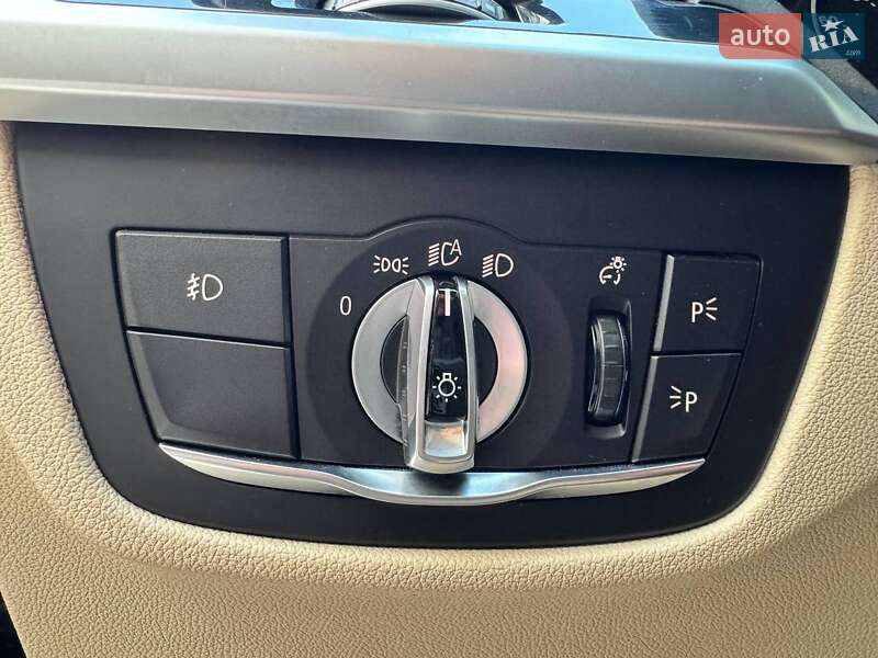 Внедорожник / Кроссовер BMW X3 2018 в Киеве