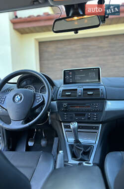 Внедорожник / Кроссовер BMW X3 2009 в 