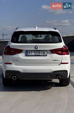Внедорожник / Кроссовер BMW X3 2018 в 