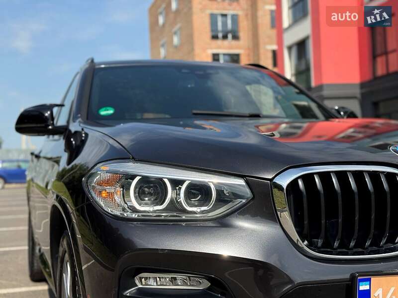 Внедорожник / Кроссовер BMW X3 2019 в Ровно