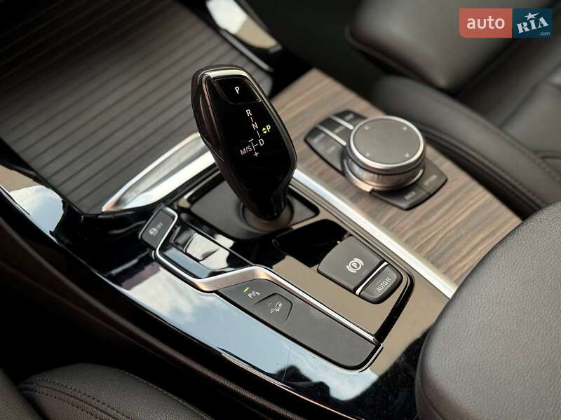 Внедорожник / Кроссовер BMW X3 2019 в Ровно