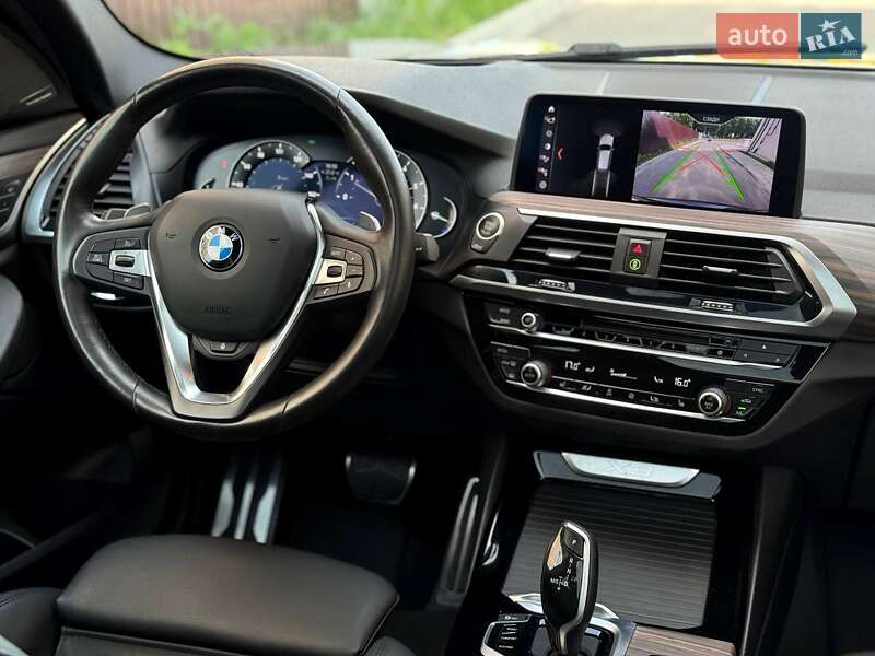 Внедорожник / Кроссовер BMW X3 2019 в Ровно