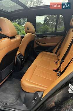 Внедорожник / Кроссовер BMW X3 2019 в 