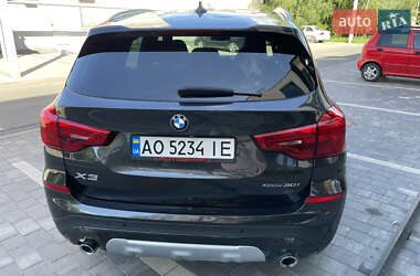 Внедорожник / Кроссовер BMW X3 2018 в 