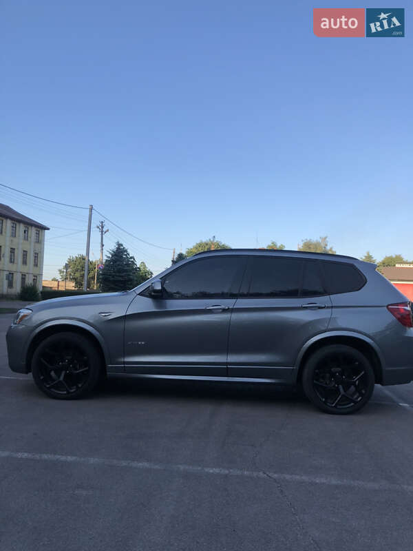 Внедорожник / Кроссовер BMW X3 2016 в Каменском