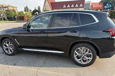 Позашляховик / Кросовер BMW X3 2023 в 