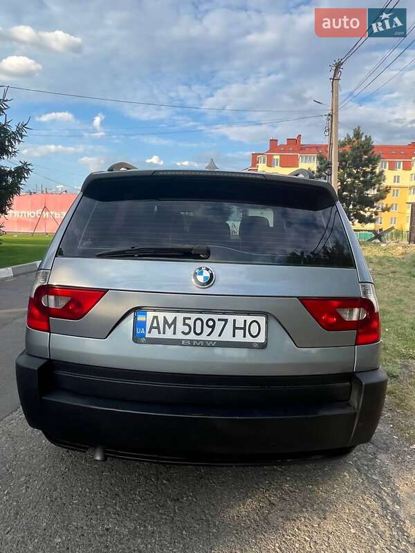 Внедорожник / Кроссовер BMW X3 2005 в Киеве
