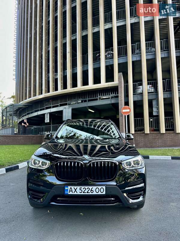 Внедорожник / Кроссовер BMW X3 2019 в Харькове