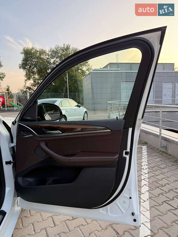 Внедорожник / Кроссовер BMW X3 2018 в Киеве