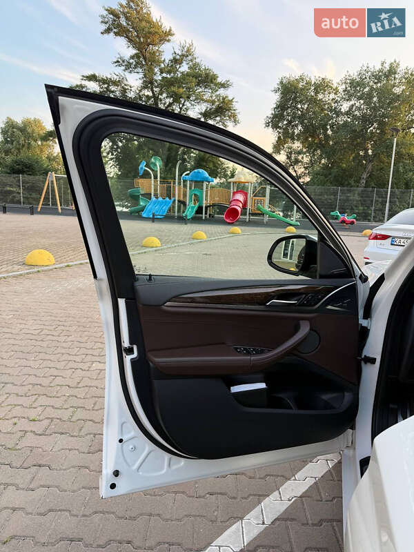 Внедорожник / Кроссовер BMW X3 2018 в Киеве