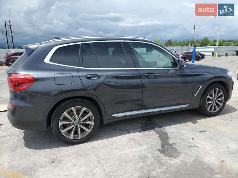 Внедорожник / Кроссовер BMW X3 2019 в Киеве