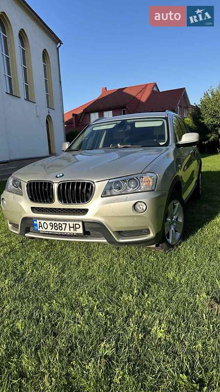 Внедорожник / Кроссовер BMW X3 2011 в Тересве