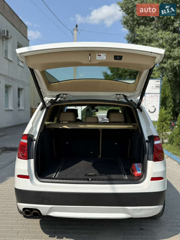 Внедорожник / Кроссовер BMW X3 2011 в Дунаевцах