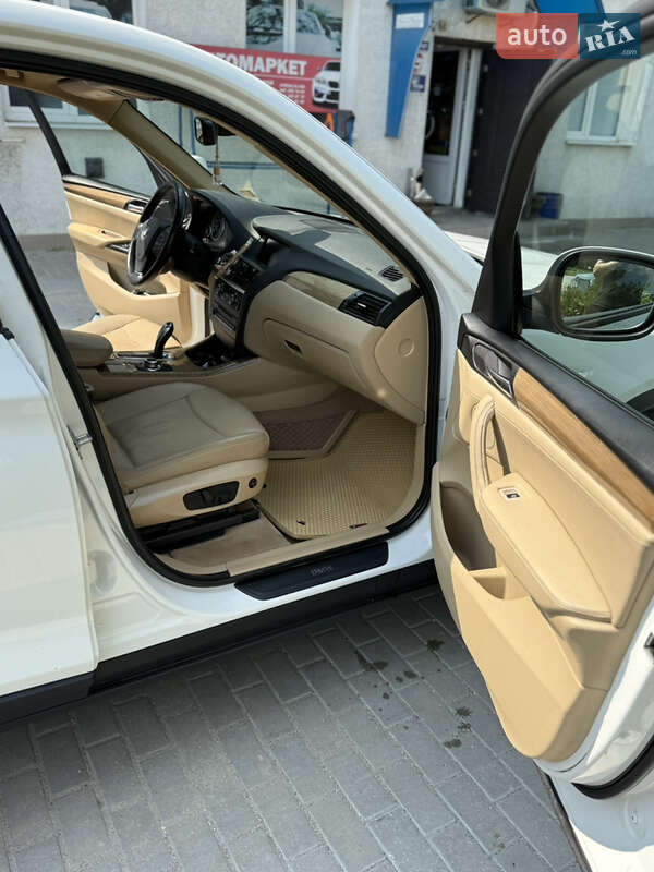 Внедорожник / Кроссовер BMW X3 2011 в Дунаевцах
