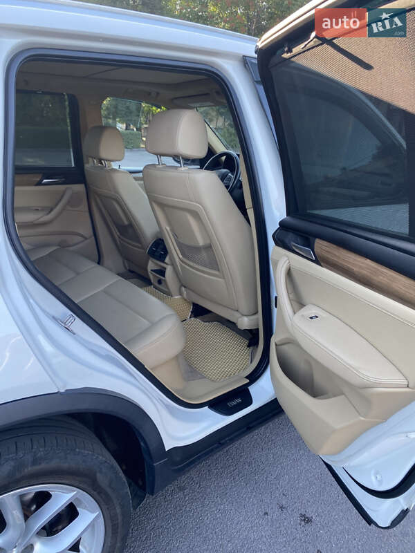 Внедорожник / Кроссовер BMW X3 2012 в Каменском