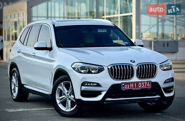 Внедорожник / Кроссовер BMW X3 2019 в Киеве