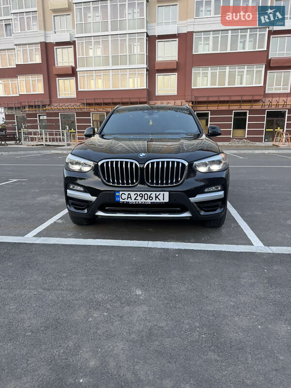 Внедорожник / Кроссовер BMW X3 2019 в Киеве