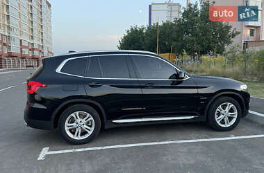 Внедорожник / Кроссовер BMW X3 2019 в 