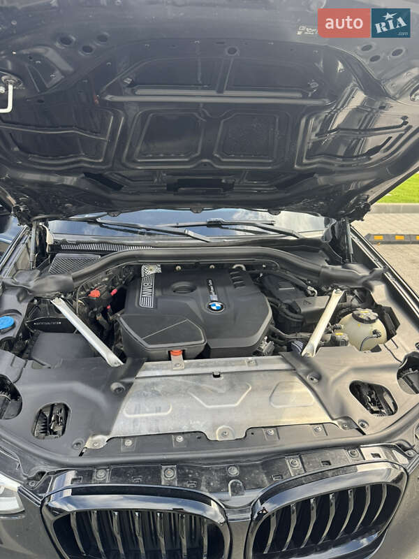 Внедорожник / Кроссовер BMW X3 2018 в Киеве