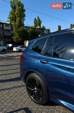 Позашляховик / Кросовер BMW X3 2018 в  фото 5 Позашляховик / Кросовер BMW X3 2018 в