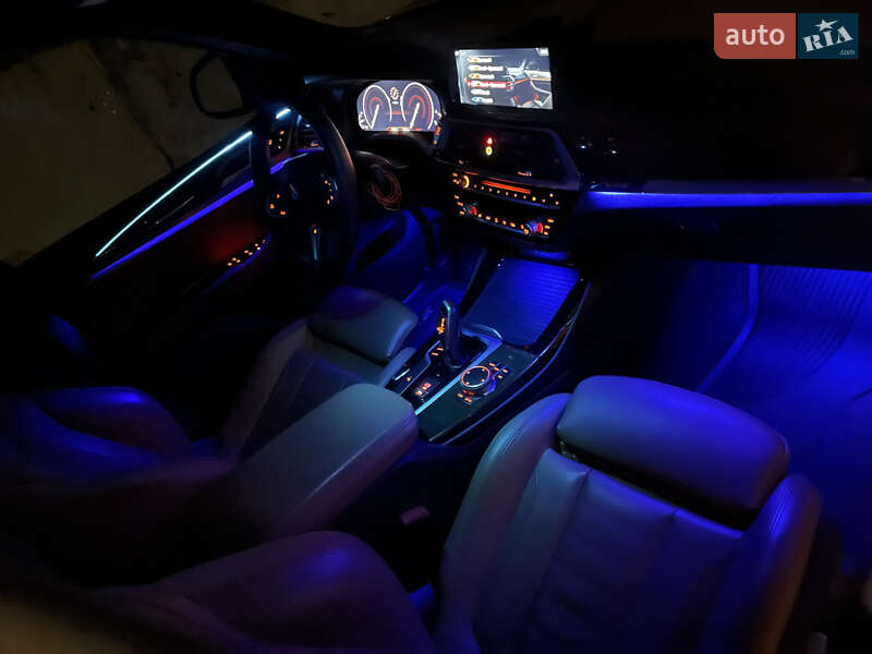 Внедорожник / Кроссовер BMW X3 2018 в Киеве