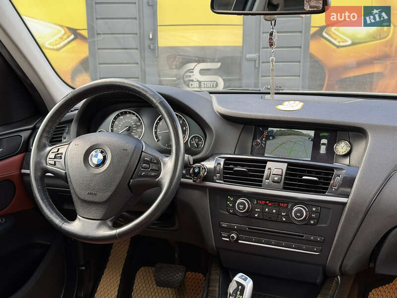 Внедорожник / Кроссовер BMW X3 2014 в Стрые