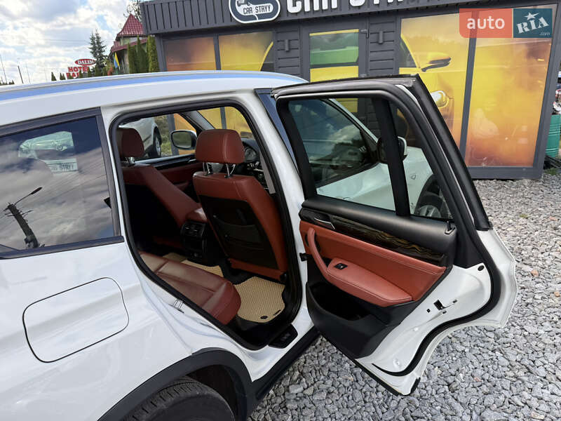Внедорожник / Кроссовер BMW X3 2014 в Стрые