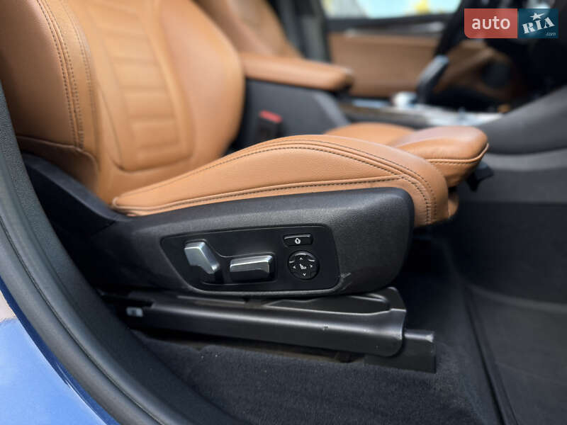 Внедорожник / Кроссовер BMW X3 2019 в Львове