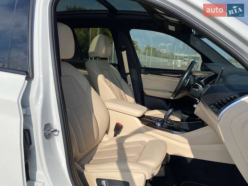 Внедорожник / Кроссовер BMW X3 2018 в Львове