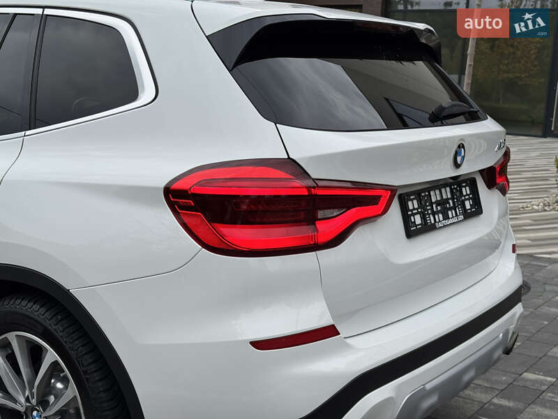 Внедорожник / Кроссовер BMW X3 2018 в Ужгороде