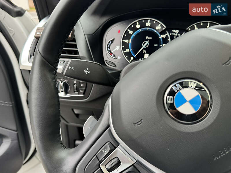 Внедорожник / Кроссовер BMW X3 2018 в Ужгороде