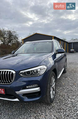 Внедорожник / Кроссовер BMW X3 2018 в 
