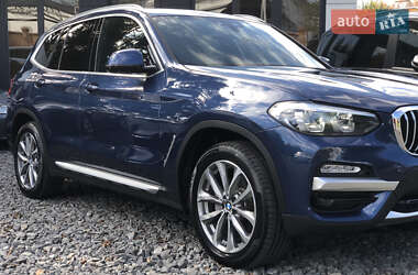 Внедорожник / Кроссовер BMW X3 2019 в 