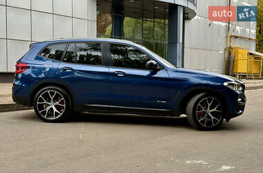 Внедорожник / Кроссовер BMW X3 2017 в 