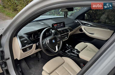 Внедорожник / Кроссовер BMW X3 2018 в 