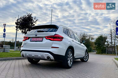 Внедорожник / Кроссовер BMW X3 2019 в 