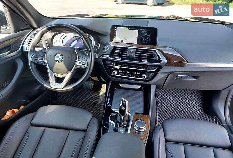 Внедорожник / Кроссовер BMW X3 2019 в Киеве