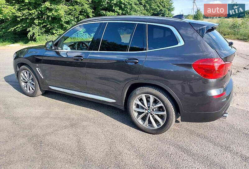 Внедорожник / Кроссовер BMW X3 2019 в Киеве