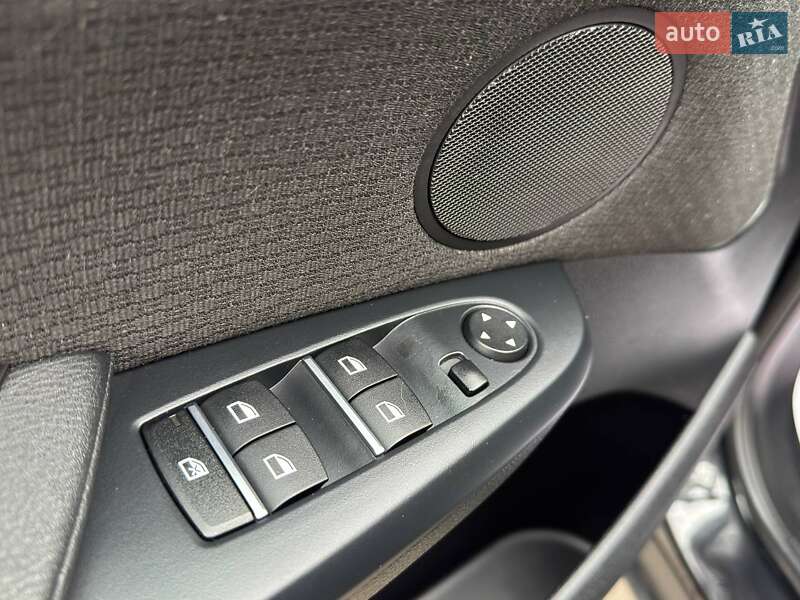 Позашляховик / Кросовер BMW X3 2012 в Львові фото 12 Позашляховик / Кросовер BMW X3 2012 в Львові