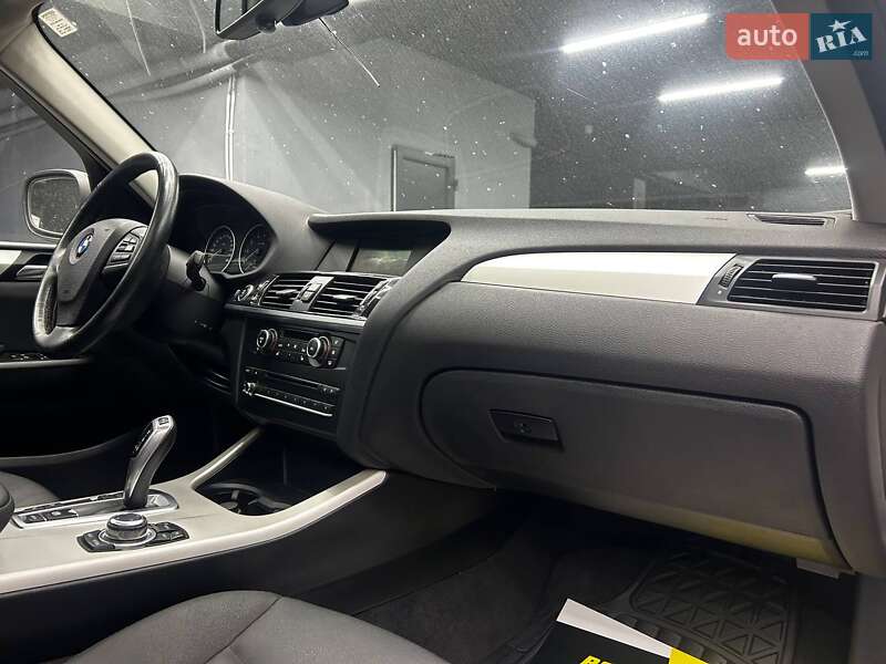 Позашляховик / Кросовер BMW X3 2012 в Чернівцях