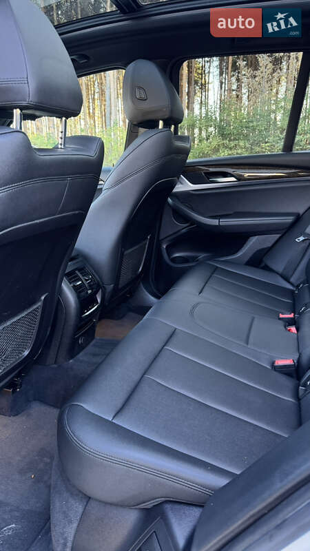 Внедорожник / Кроссовер BMW X3 2019 в Ковеле