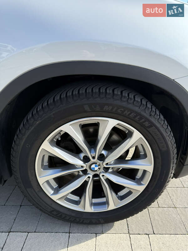 Внедорожник / Кроссовер BMW X3 2018 в Львове