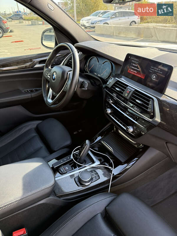 Внедорожник / Кроссовер BMW X3 2018 в Львове