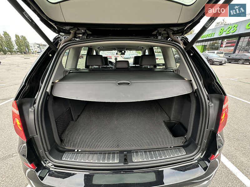 Внедорожник / Кроссовер BMW X3 2016 в Киеве