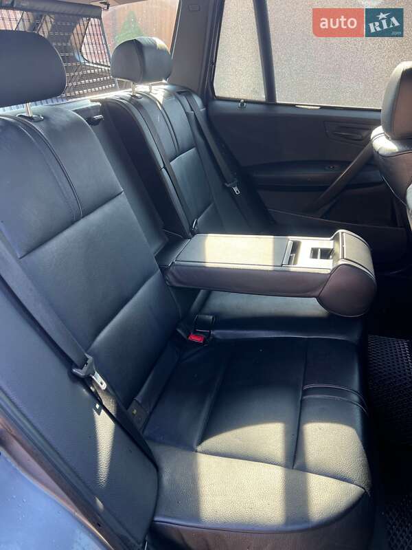 Внедорожник / Кроссовер BMW X3 2004 в Черновцах